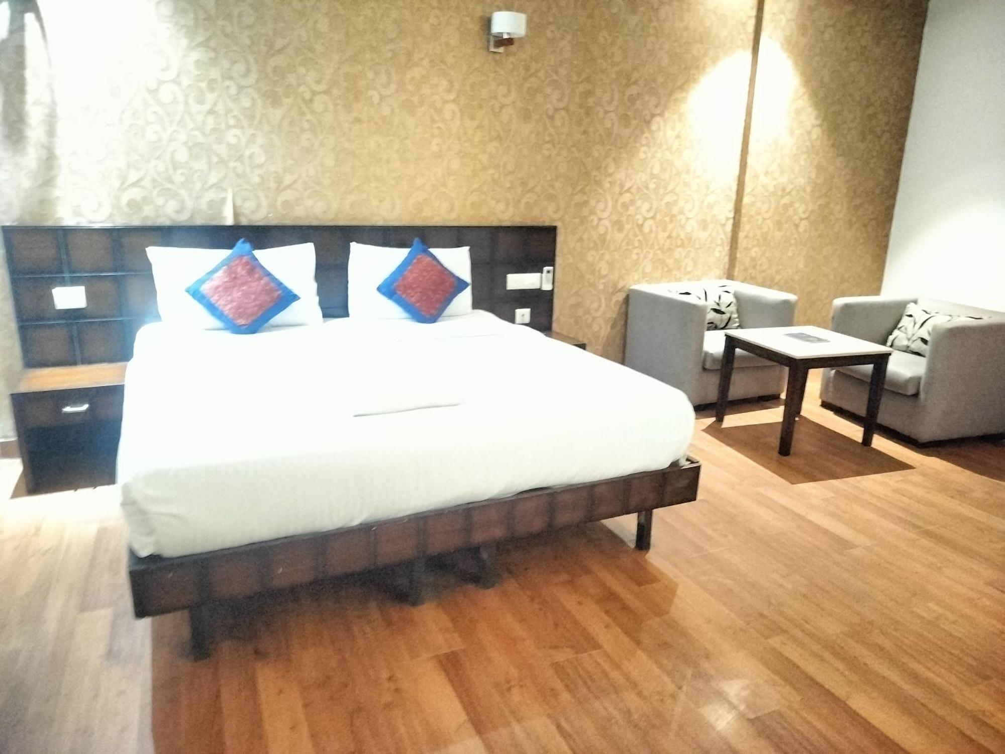 The Class Igi Airport Hotel *