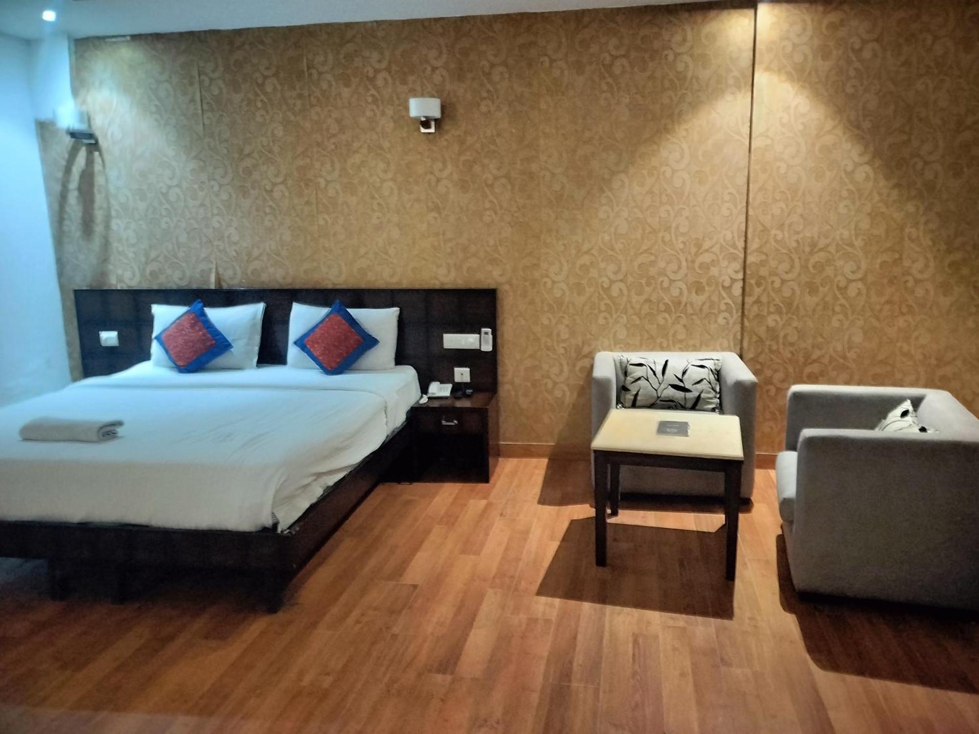 The Class Igi Airport Hotel