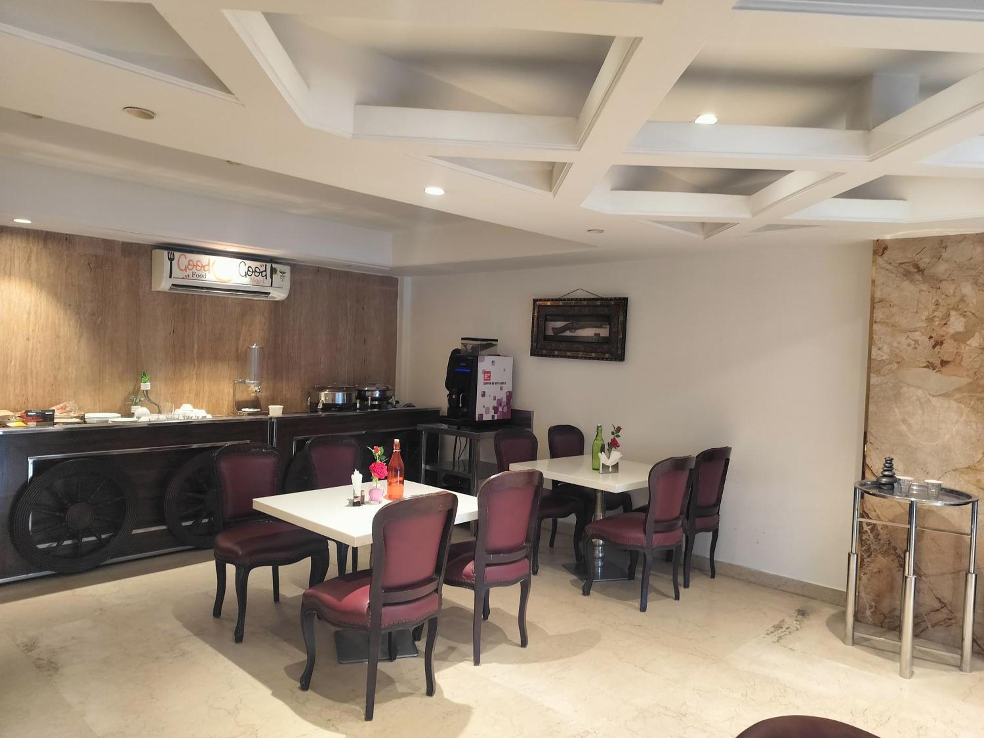 The Class Igi Airport Hotel New Delhi